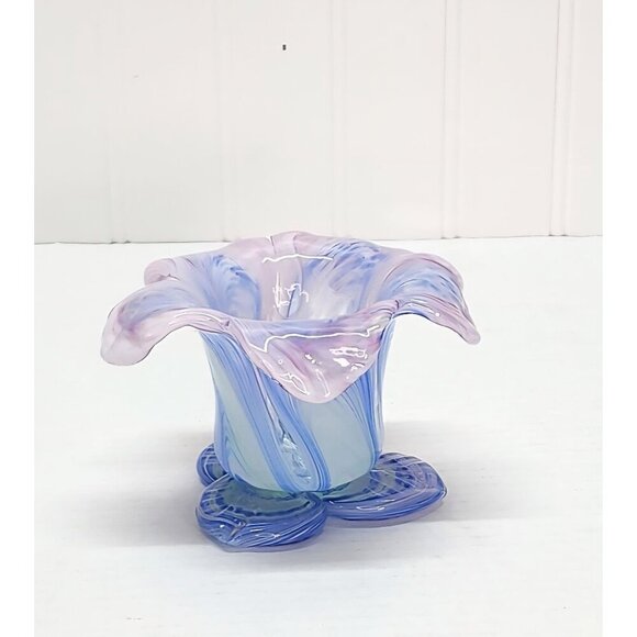 Handblown Glass Small Flower Vase With Multicolor Swirls & Petal-Shaped Rim - Picture 1 of 13